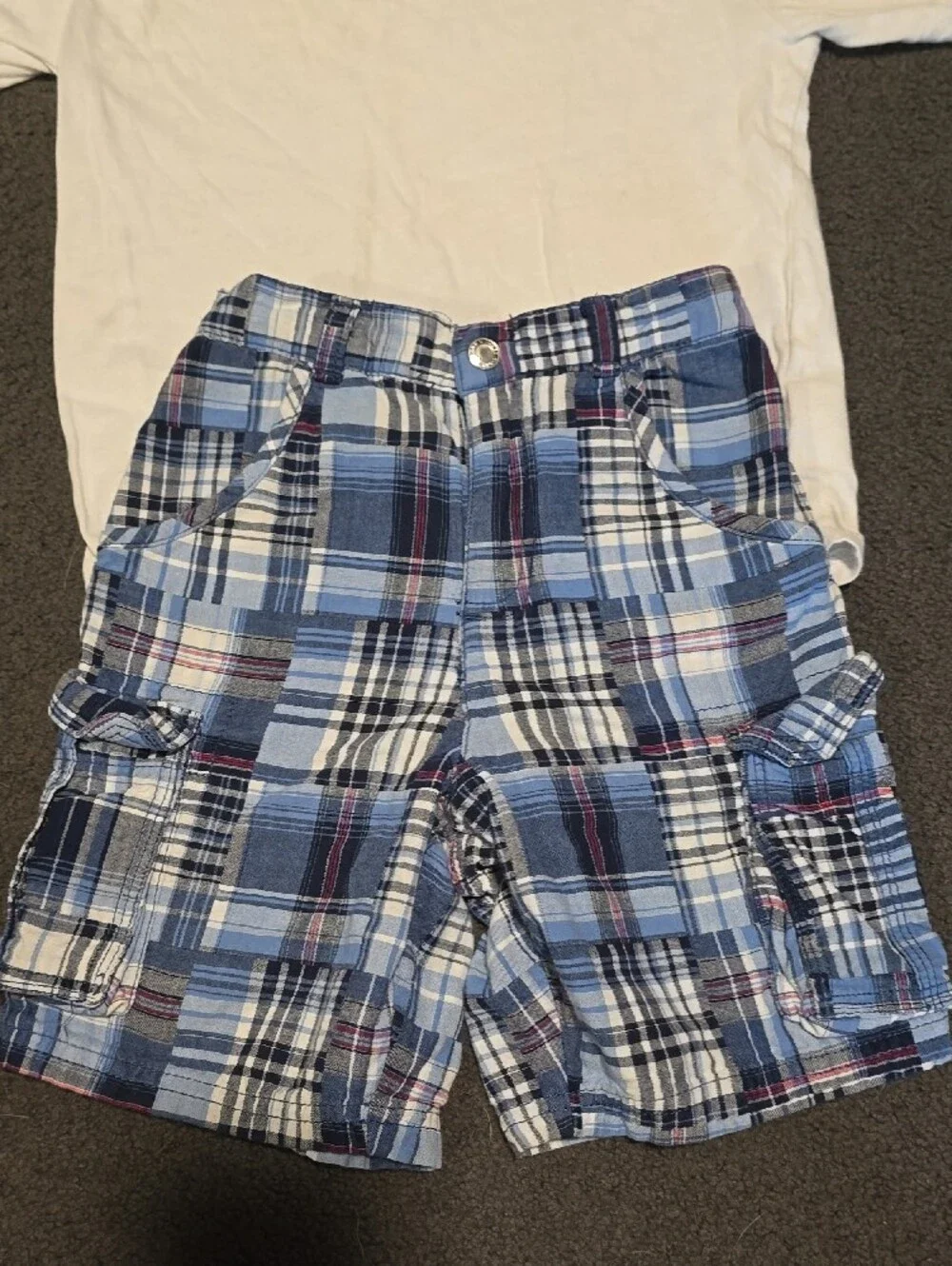Faded Glory White Short Sleeve Tee with Blue Plaid Cargo Shorts